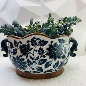 Large blue white bowl
